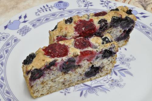 Bílkový chlebíček s lesním ovocem a lískovými oříšky – Snadné Česko recept, zvládnete za 30 - 45 minut